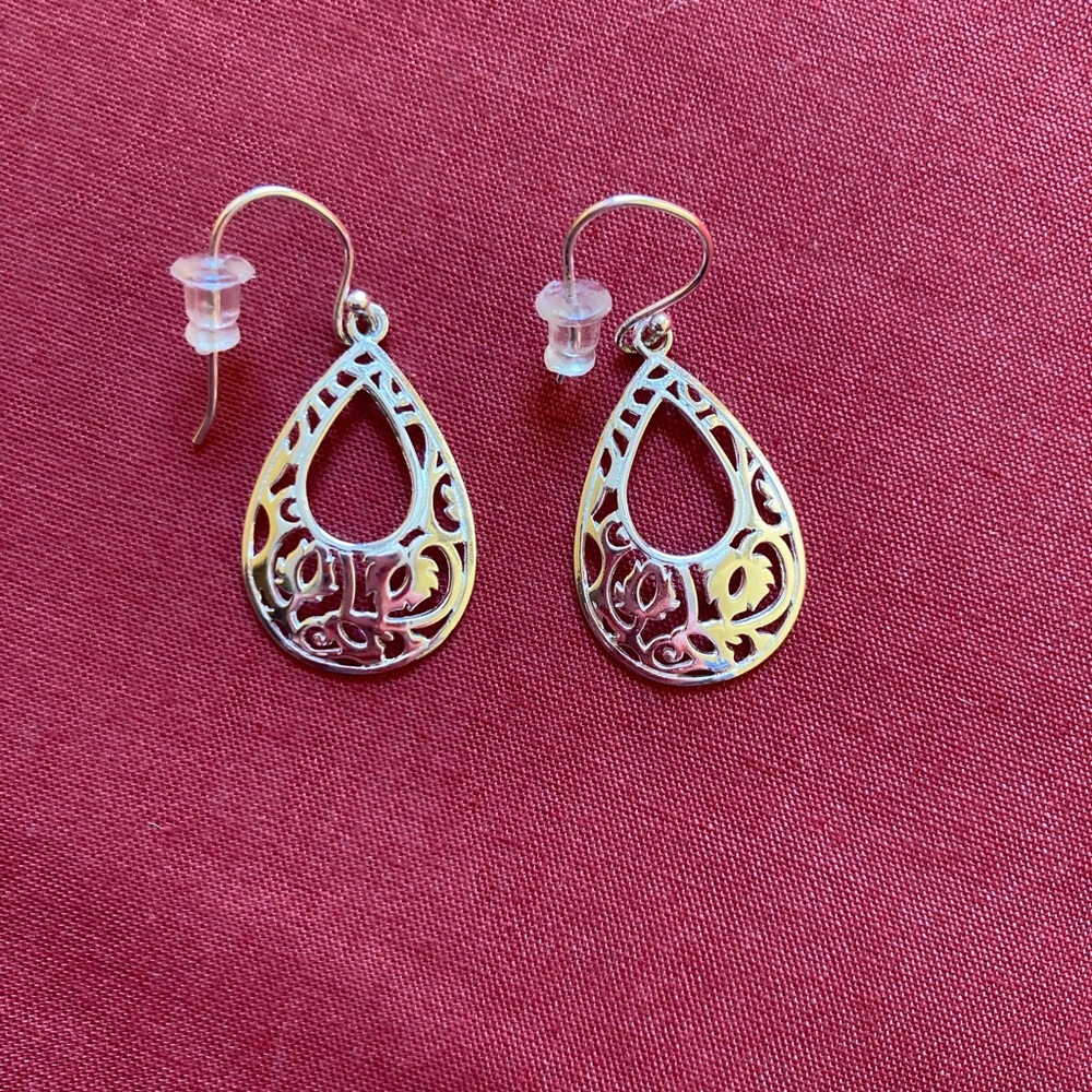 Filigree Silver Teardrop Earrings NWOT